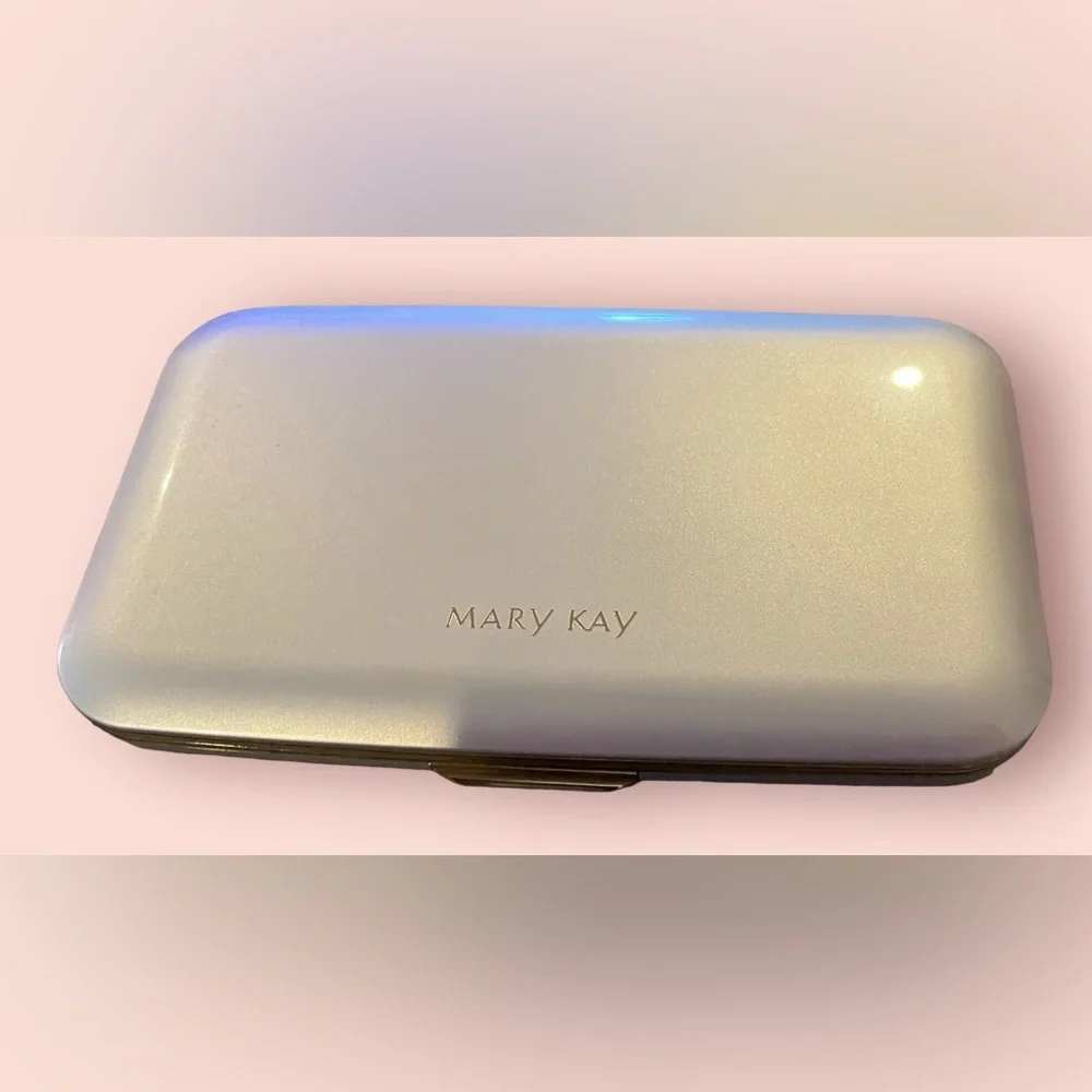Mary Kay Time Wise Foundation Compact